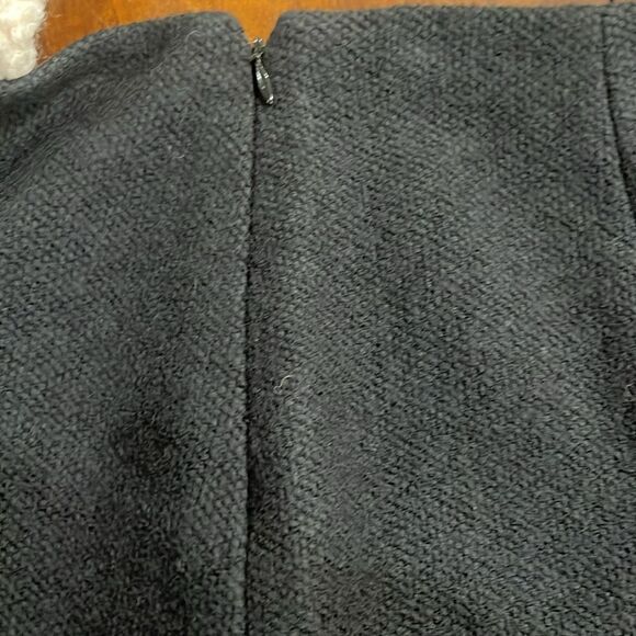 Tocca Black A-line Boucle Wool Blend Floral Embroidered Knee Length Skirt - 6 - Picture 8 of 12